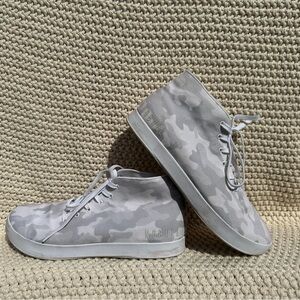 Nobull Canvas Trainers | men’s size 13 | Light Grey Camo